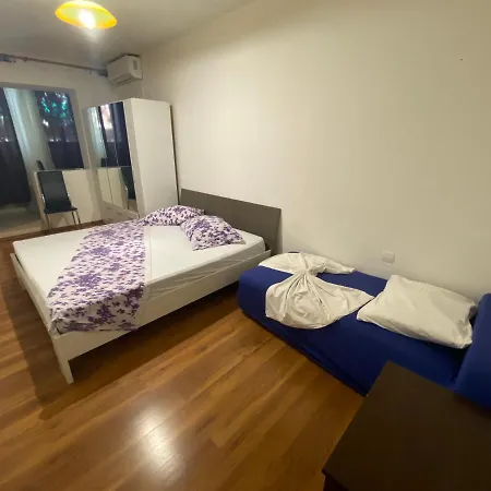 Apartment Stipe *